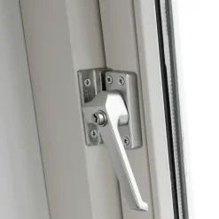 Raambeslag|Raamsluiting > AXA raamsluiting met slot SKG 1-ster rechts aluminium buitendraaiend