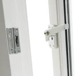 Raambeslag|Raamsluiting > AXA Raamsluiting met slot SKG 1-ster rechts aluminium