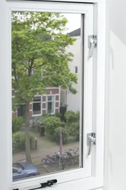 Raambeslag|Raamsluiting > AXA Raamsluiting met slot SKG 1-ster links aluminium