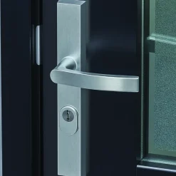 Deurbeslag Buitendeur|Deurklinken > AXA veiligheidsbeslag Edge achterdeur aluminium smal schild met SKG 3-sterren 55 mm