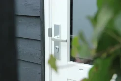 Deurbeslag Buitendeur|Deurklinken > AXA veiligheidsbeslag Edge achterdeur aluminium langschild met SKG 3-sterren 72 mm