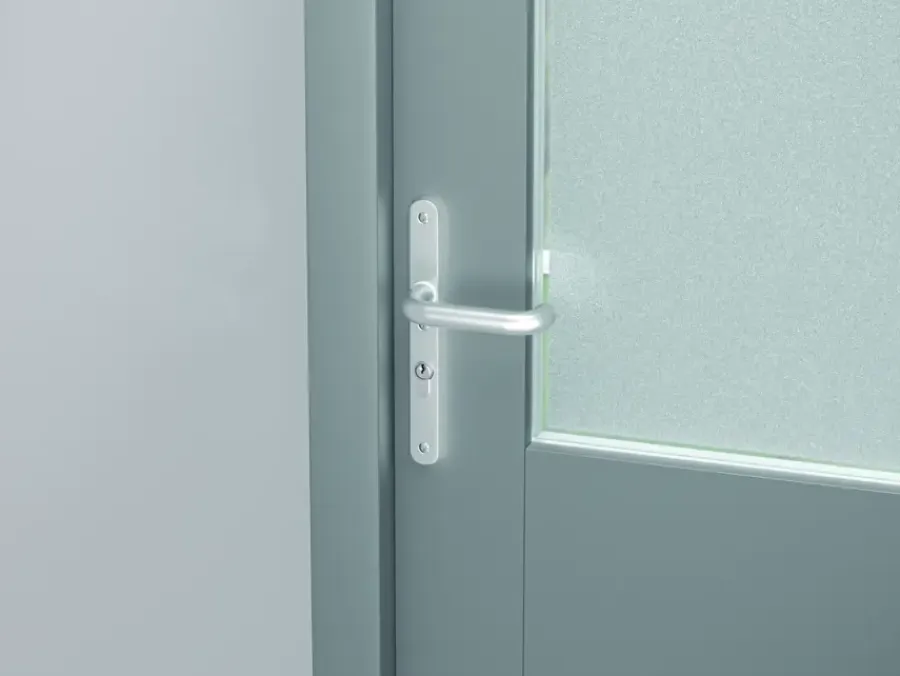 Deurbeslag Buitendeur|Deurklinken > AXA veiligheidsbeslag Oval achterdeur aluminium smal schild met SKG 3-sterren 92 mm