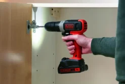 Accuboormachines|Boormachines > BLACK+DECKER accuboormachine BCD001C2AFC-QW + 72-delige accessoireset