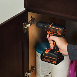 Accuboormachines|Boormachines > BLACK+DECKER accuboormachine BDC718AS2O-QW + 80-delige accessoireset