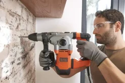 Boormachines > BLACK+DECKER Boorhamer BEHS03K-QS
