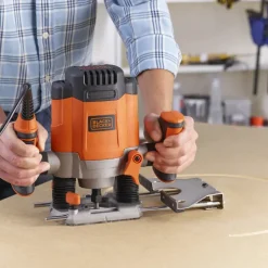 Frees, Slijp & Schaafmachines > BLACK+DECKER bovenfrees KW1200E-QS