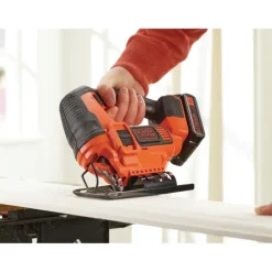 Accu Decoupeerzaag|Zaagmachines & -tafels > BLACK+DECKER decoupeerzaag 18V BDCJS18N-XJ zonder accu
