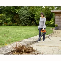 Bladblazers > BLACK+DECKER elektrische bladblazer BEBLV260