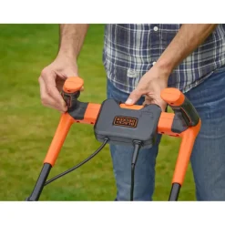 Grasmaaiers > BLACK+DECKER elektrische grasmaaier BEMW451BH 32cm 1200W