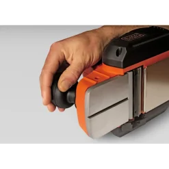 Frees, Slijp & Schaafmachines > BLACK+DECKER schaafmachine 710W BEW712-QS