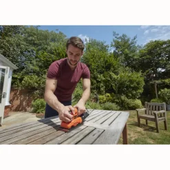 Schuurmachines > BLACK+DECKER schuurmachine BEW220-QS