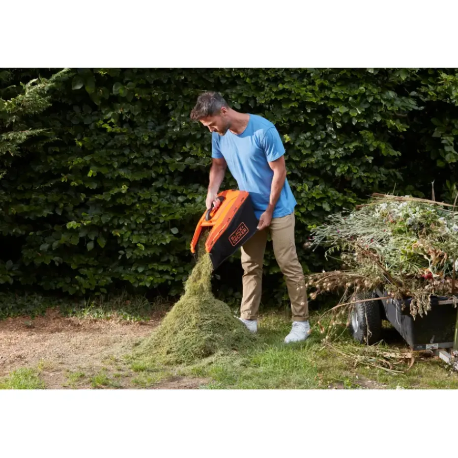 Grasmaaiers > BLACK+DECKER 2x18V grasmaaier BCMW33184L2-QW 33 cm incl. twee 4,0 Ah accu's