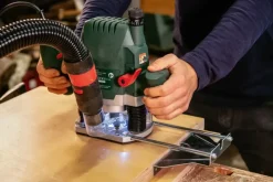 Frees, Slijp & Schaafmachines > Bosch bovenfrees POF 1400 ACE