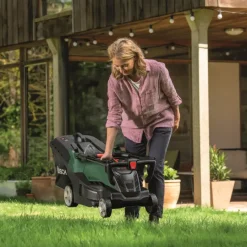 Grasmaaiers > Bosch grasmaaier 1700W AdvancedRotak 40-650