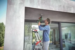 Accuboormachines|Boormachines > Bosch 18V boorhamer UniversalHammer (zonder accu)