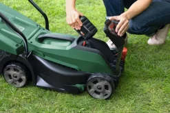 Grasmaaiers > Bosch 18V grasmaaier Citymower 32cm (Incl. 4,0Ah accu + lader)