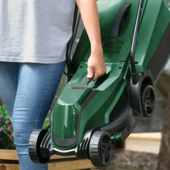 Grasmaaiers > Bosch 18V grasmaaier EasyMower incl. 4Ah accu + lader