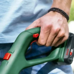 Grastrimmers > Bosch 18V trimmer 26 cm EasyGrassCut (incl. 2.5Ah accu + lader)