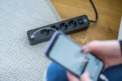Stekkerdozen > Brennenstuhl stekkerdoos 4-voudig met 2 USB-aansluitingen en schakelaar zwart 1,5 meter
