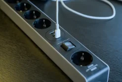 Stekkerdozen > Brennenstuhl stekkerdoos 5-voudig met 2 USB-A en 1 USB-C poort