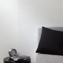 PVC Wandtegels & Panelen|Wandpanelen > Dumaplast Dumaclip wand- en plafondpaneel PVC satijn wit 2.4m2, afm. 120 x 25 cm