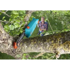 Kettingzagen > Gardena elektrische hoogsnoeier TCS 720/20