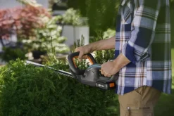 Heggenscharen > Gardena 18V accu heggenschaar EasyCut 55cm set