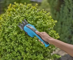 Grasscharen En Buxusscharen|Heggenscharen > Gardena 3,6V grasschaar / buxusschaar ClassicCut 12cm
