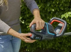 Heggenscharen > Gardena 18V heggenschaar ComfortCut 60 cm incl. accu + lader