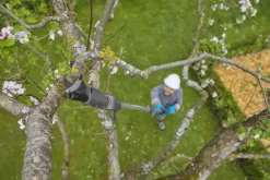 Snoeigereedschap > Gardena 18V telescopische takkenschaar 3,6m (P4A) Incl. 2.0Ah accu + lader