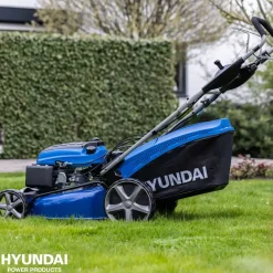 Grasmaaiers > Hyundai benzine grasmaaier 50,8cm 196cc (zelfrijdend) incl. elektrische starter