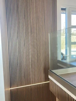 Akoestische Wandpanelen|Kleurstalen > Silentlines Kleurstaal lattenwand licht eiken 20 x 30 cm
