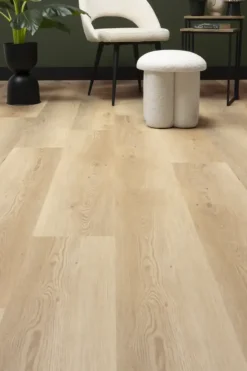 Kleurstaal Lundia click PVC Natuur Lykke lichtbruin houtlook