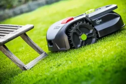 Grasmaaiers|Robotmaaiers > LUX robotmaaier 300m²