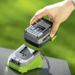 Overige Elektrisch Gereedschap Accessoires > LUX 20V set accu 4,0Ah + lader