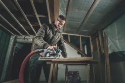 Accu Cirkelzaag|Zaagmachines & -tafels > Metabo 18V accu cirkelzaag KS LTX 57 (zonder accu)
