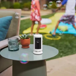 Elektronische Beveiliging > Ring Outdoor Camera Plus Battery Wit 2K