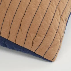 Sierkussen donker bruin patchwork - l55xb35xh10cm