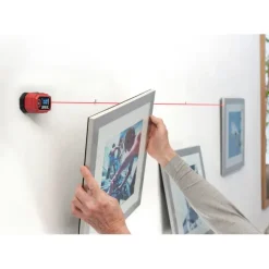 Kruislijnlasers|Waterpassen > SKIL digitale waterpas en lijnlaser 4,5m 1900AA incl. muurhouder en hoekhulpstuk