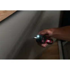 Boormachines|Schroevendraaiers > SKIL 4V accuschroevendraaier met kantelbare kop 2714GA (Incl. USB-C Lader, koffer en 28 accessoires)