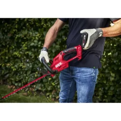 Heggenscharen > SKIL 20V heggenschaar 0438AA 45cm brushless incl. 2,0Ah accu + snellader