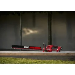 Heggenscharen > SKIL 20V heggenschaar 0440CA 55cm brushless (zonder accu)