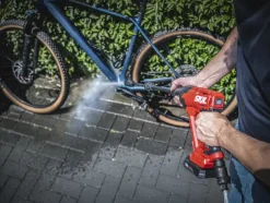 Hogedrukreinigers|Hogedrukreiniger > SKIL 20V mobiele middendrukreiniger 24 bar 0762CA (zonder accu)