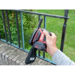 Accu Schuurmachine|Schuurmachines > SKIL 20V multischuurmachine 3720CB compact brushless incl. 24 schuurbladen en 3 schuurhulpstukken (zonder accu)