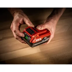 Overige Elektrisch Gereedschap Accessoires > SKIL 20V startset accu 4.0Ah USB-C + PD-lader 3145AA