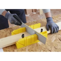 Cellenbetonblokken Accessoires|Cellenbetonblokken > STANLEY verstekbakset kunststof met kapzaag