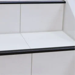 Trapkant aluminium mat zwart dr 25x6x1000x1.6mm